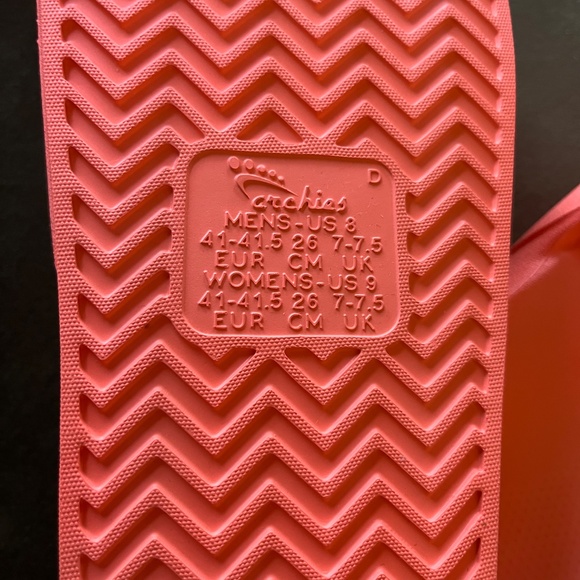 Archies Slides 9 NWOT - Picture 2 of 3